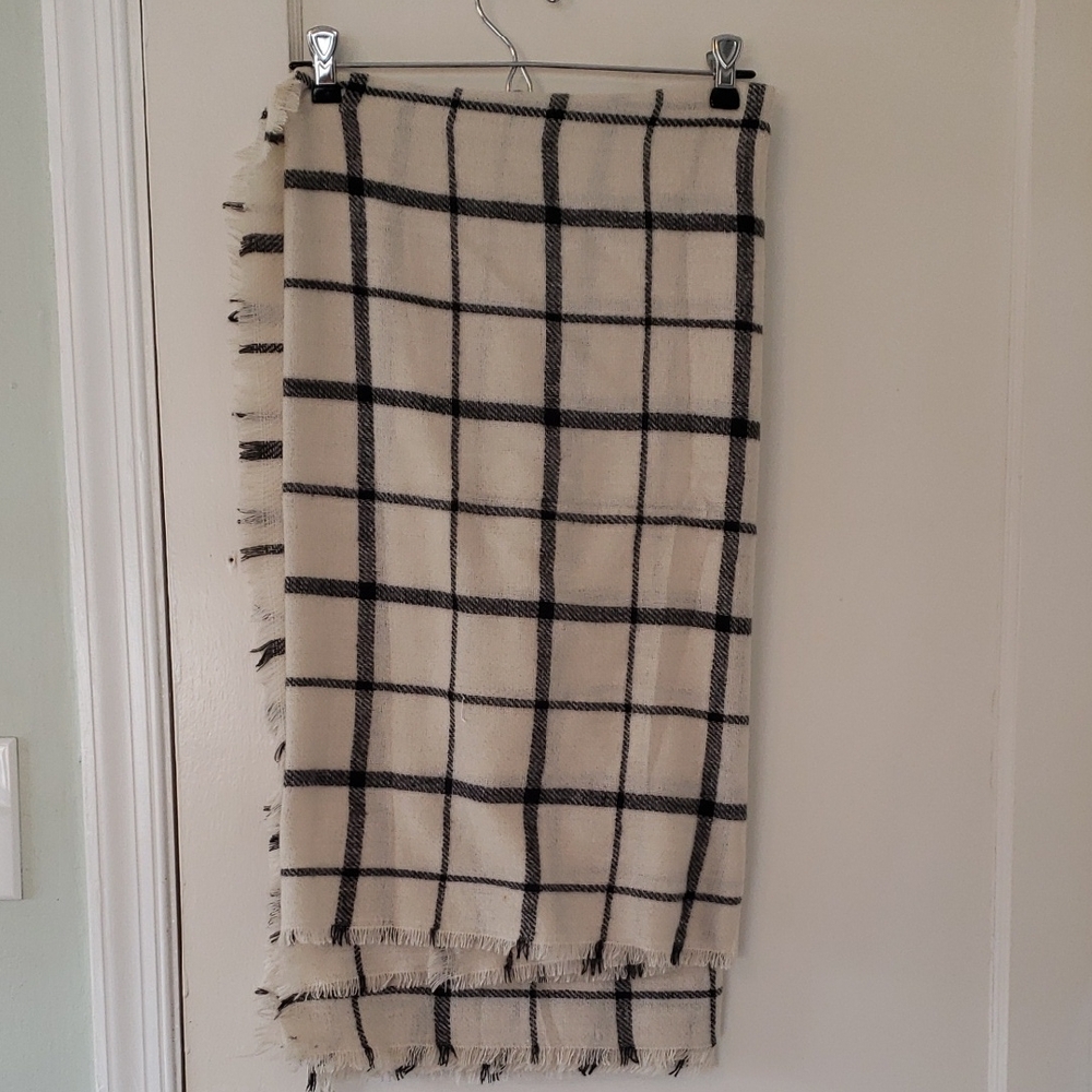 Plaid Fringe Blanket Scarf Cream And Gray